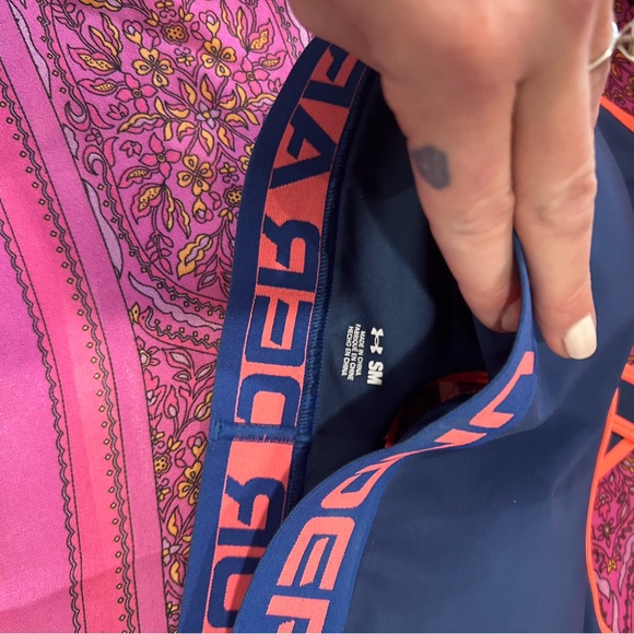 Under Armour Women’s DFO Crossback Mid compression sports bra - Picture 3 of 3